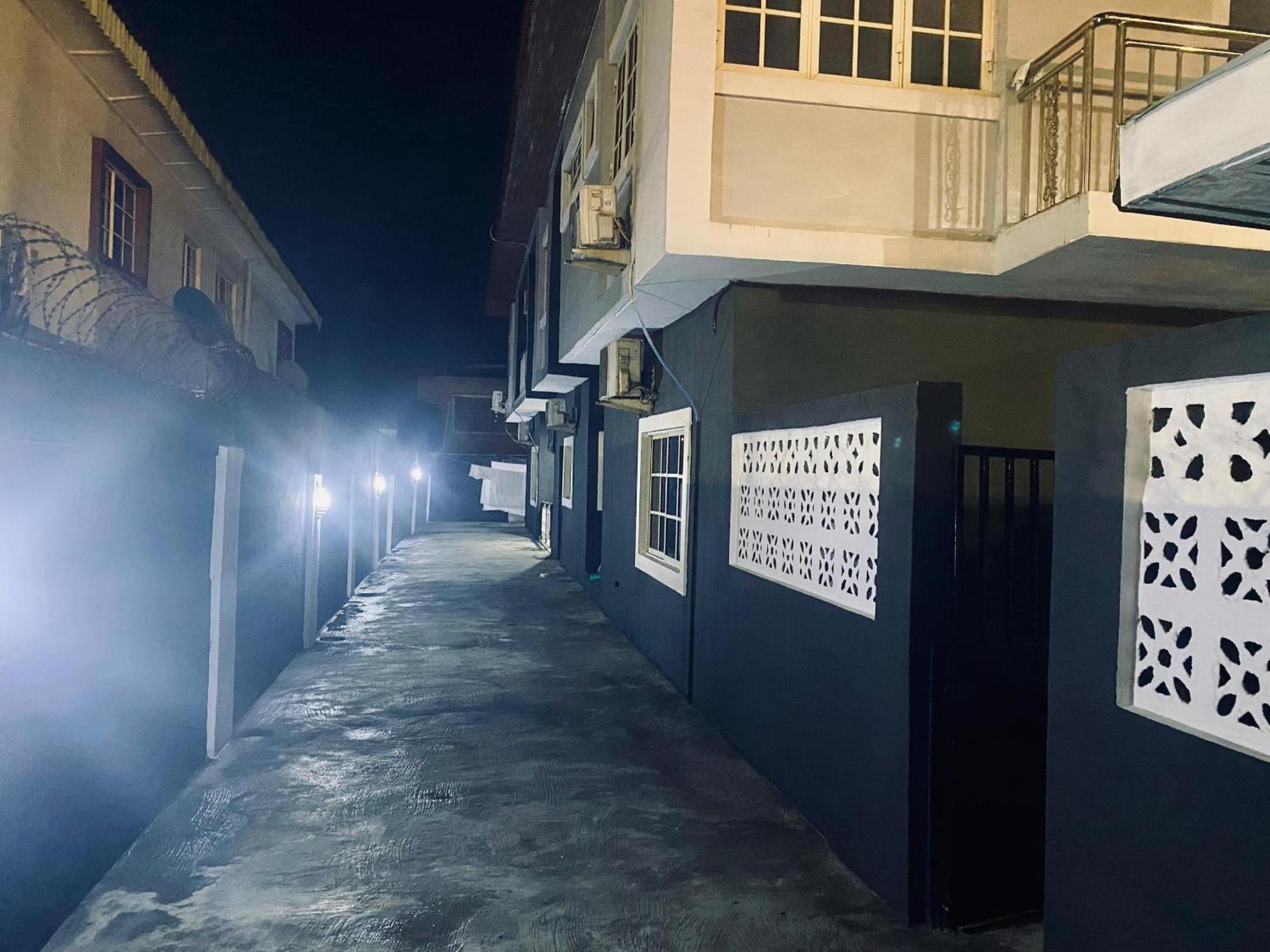 Haute Aparthotel Ikeja Kültér fotó