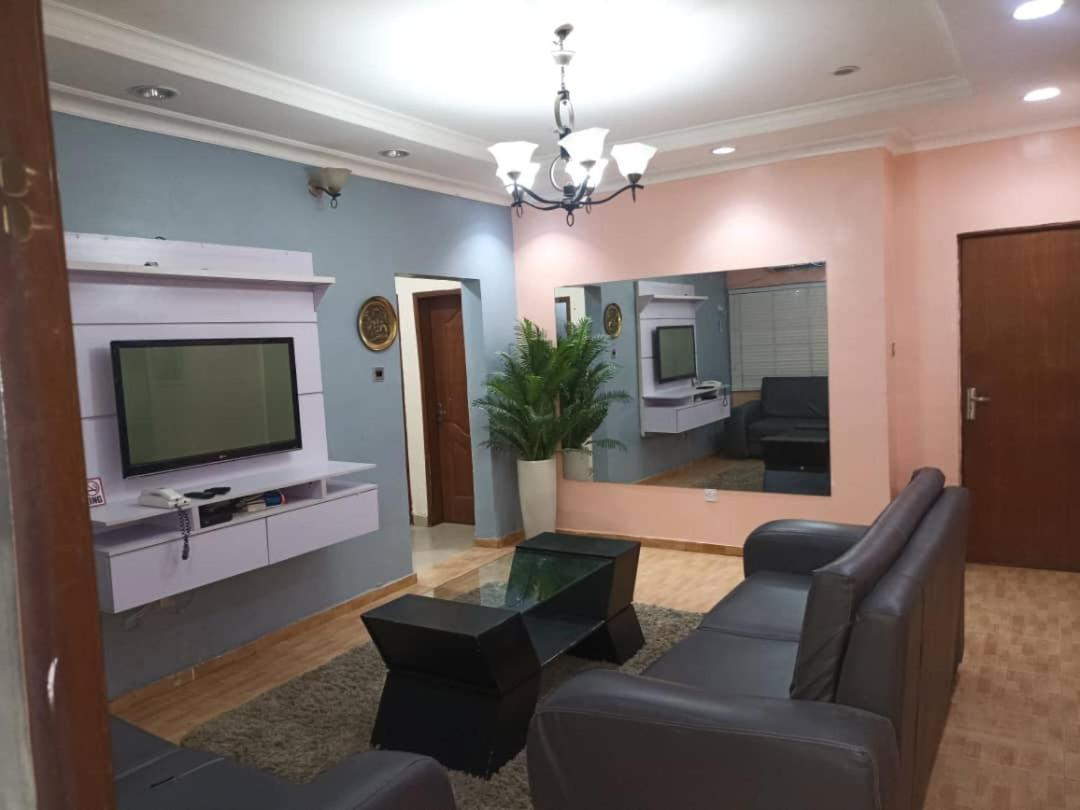 Haute Aparthotel Ikeja Kültér fotó